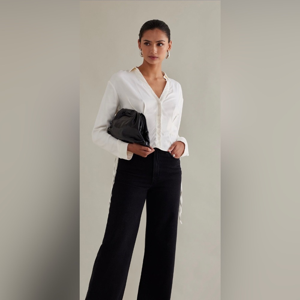 By Anthropologie Long-Sleeve Silky
Corset Blouse in White NEW - Picture 5 of 14
